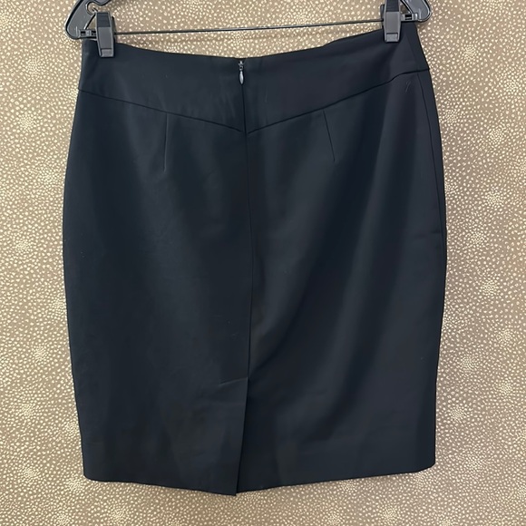 🔥🔥🔥Worthington Black Petite Pencil Skirt 10P - Picture 3 of 4